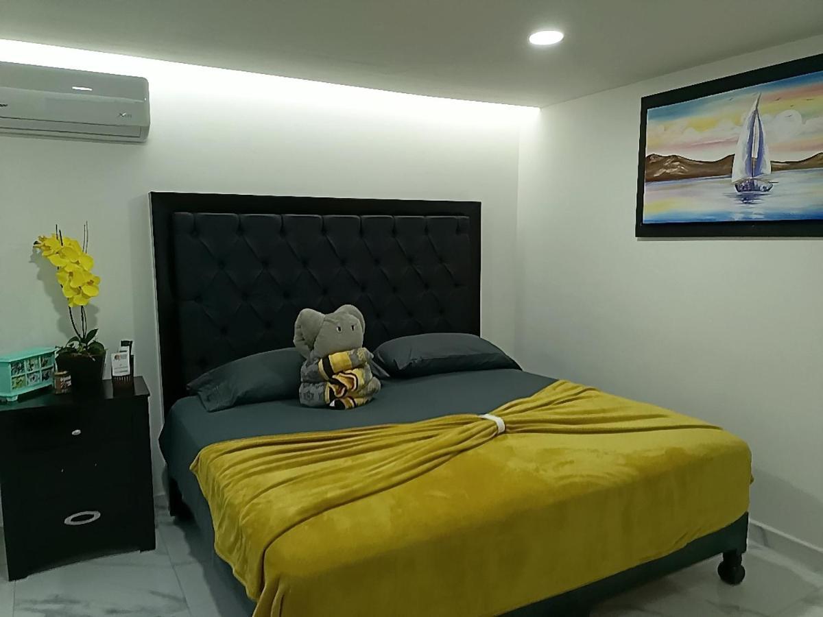 Sunset Suites 마사틀란 외부 사진